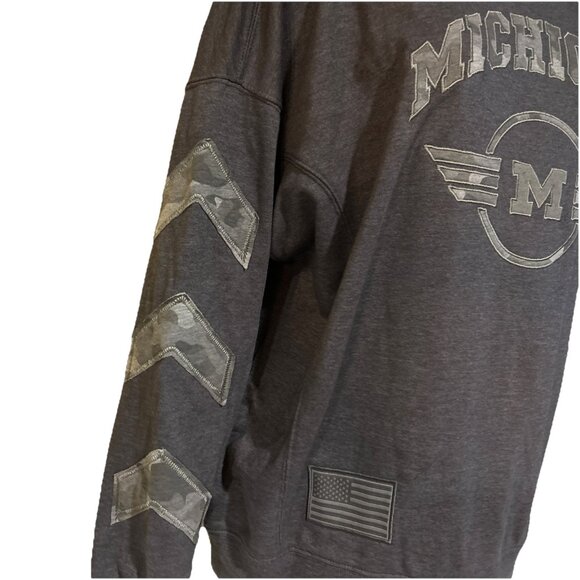 NEW Michigan Wolverines Colosseum OHT Camo Crew Neck Sweatshirt Women's M - Picture 2 of 9